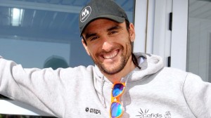 Maté, en la puerta del CAR