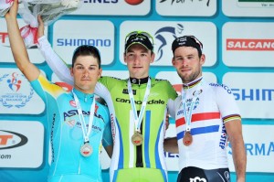 Guardini, Viviani y Cavendish © Vuelta Turquía