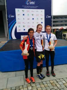 Gemma Abant, junto a Janickova y Reichenbach. © RFEC