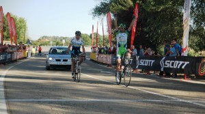 Llegada de los máster en el Trofeo Burbáguena. © FAC
