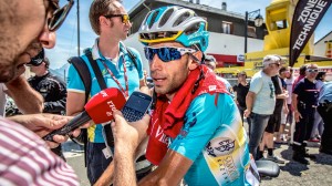 Nibali, tras una etapa © Astana