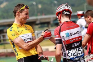 Oroz felicita a su equipo