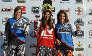 Podio de féminas élite.