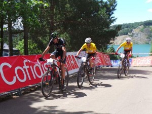 Segunda vuelta, juntos en cabeza Valero, Coloma y Rodríguez.
