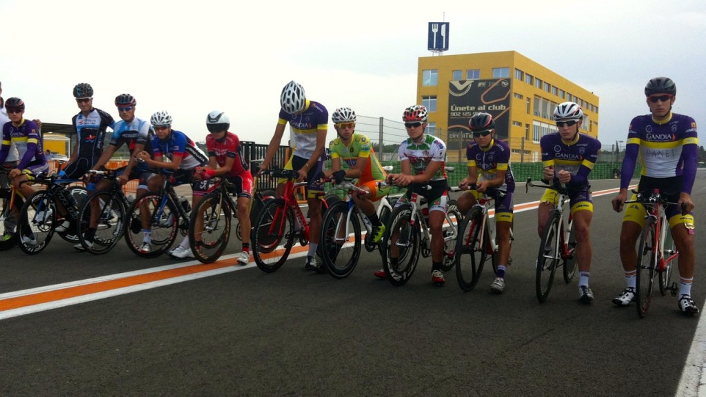 Los cadetes en Cheste © facebook