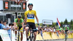 La llegada triunfal de Froome ante Contador © ASO