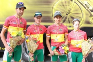 Selección andaluza ganadora del team realy en 2013. © RFEC