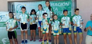 Los nuevos campeones andaluces de escuelas.