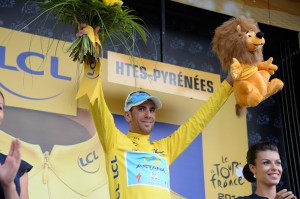 Nibali, en el podio © ASO