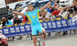 Davidenok, cruzando la meta.