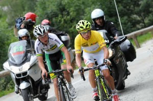 El colombiano López, líder y ganador de la sexta etapa.