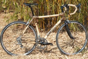 Bicicleta-hecha-base-bambu