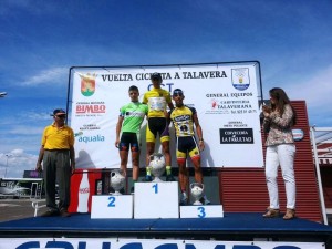Podio final de la Vuelta Ciclista a Talavera júnior.