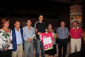 La presentación tuvo lugar en la bodega de Viña Ijalba.