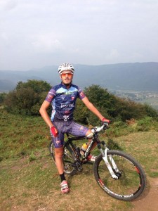 Gutiérrez, con su BTT © twitter