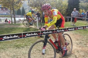 Aitor Hernández lidera cómodamente la Copa de España.