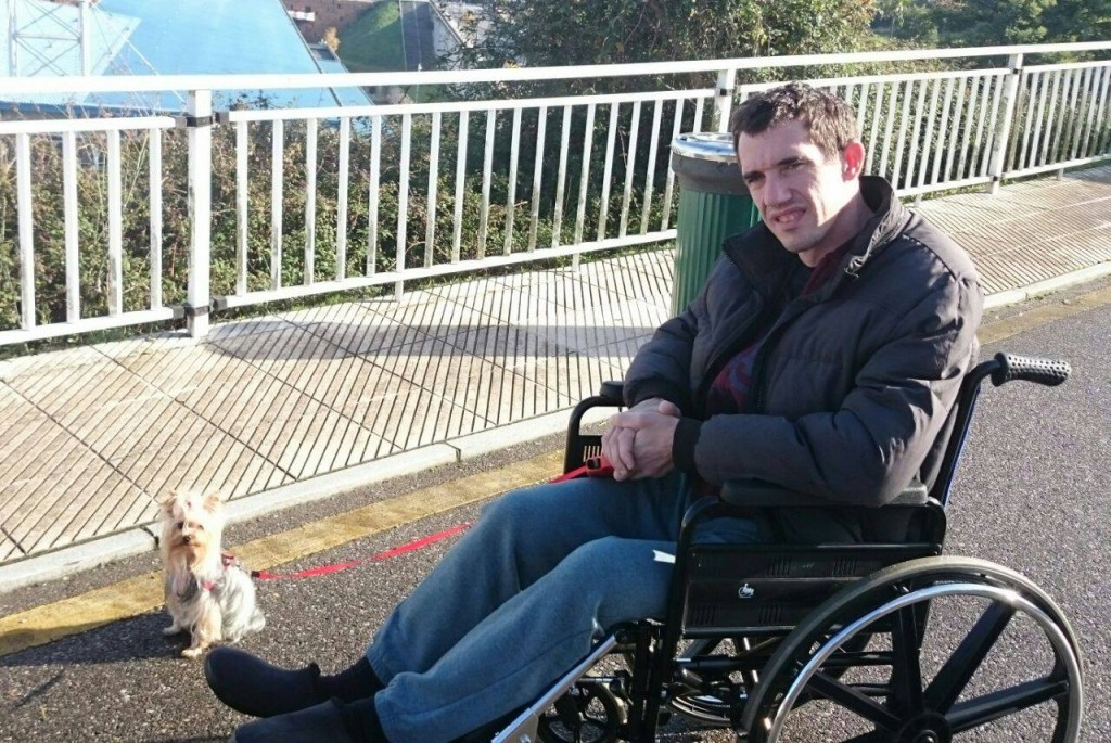 Nozal, con su perro © facebook