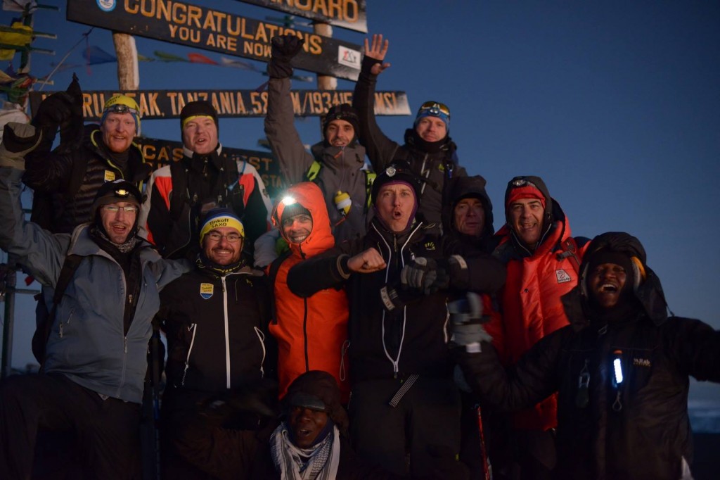 Parte del Tinkoff en la cumbre 