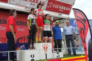 Podio de féminas élite.