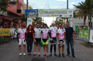 Homenajeados en la etapa de hoy en Vecindario © José Arturo Castro