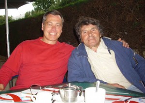 Joan Ventura, con chaqueta azul.