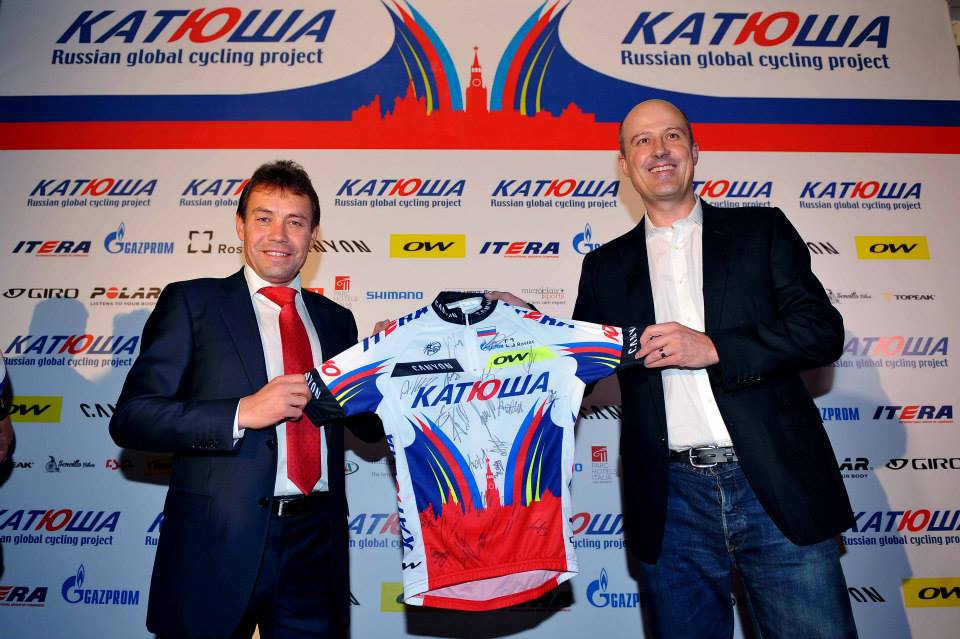 KATUSHA FIRMADO