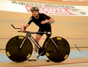 Thomas Dekker_Hora_01