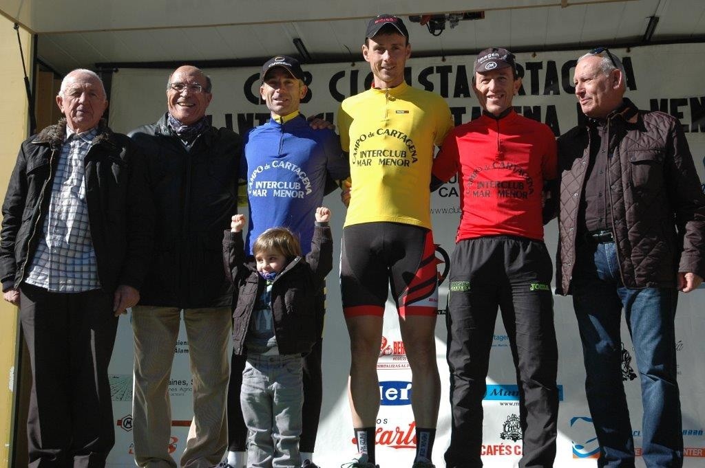 Los líderes, en el podio tras la etapa de Cartagena © FCRM