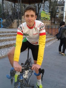 Elosegui, con su maillot de líder de Euskal Herria.