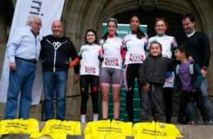 Podio con las nuevas líderes del Torneo Euskaldun femenino.