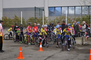 Los participantes disfrutaron de una yincana © Javier Bielsa