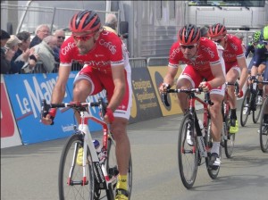 Maté tira del grupo