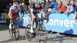 Terpstra y Kristoff, en el momento clave © twitter