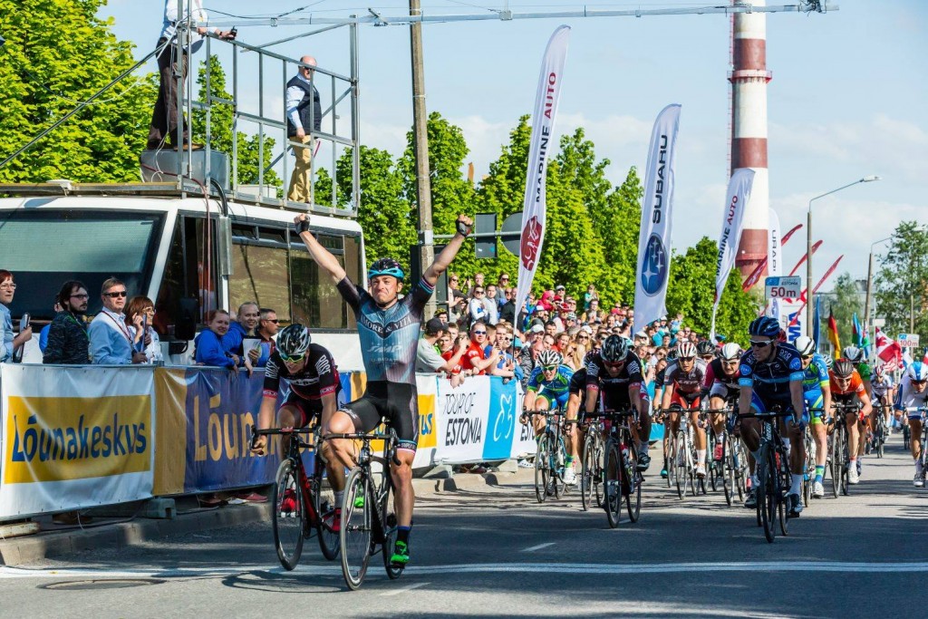 La volata del italiano © Tour Estonia