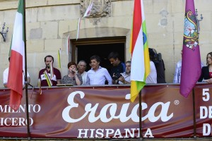 Pedro Delgado dio el pregón de bienvenida a todos los participantes de la marcha © Eduardo del Campo