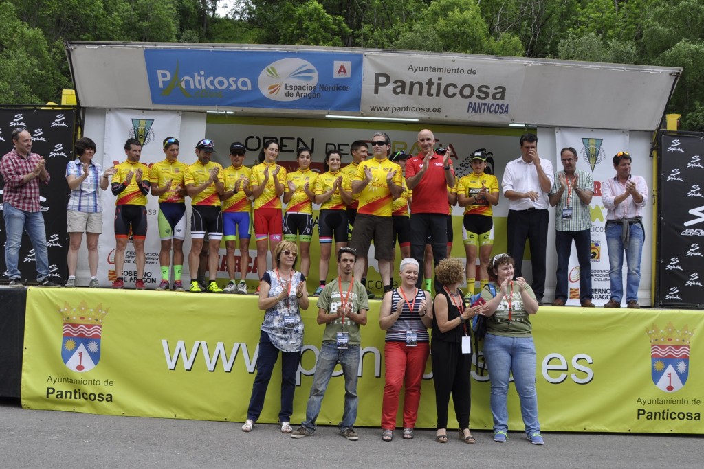 Podio final completo con los ganadores del Open de España XCO 2015 © RFEC