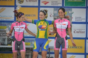 Podio cadete de la prueba en línea.