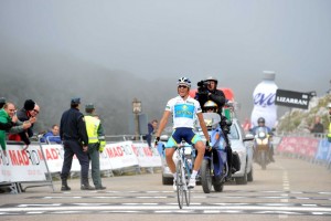 Contador corona el Angliru © cyclingpassion