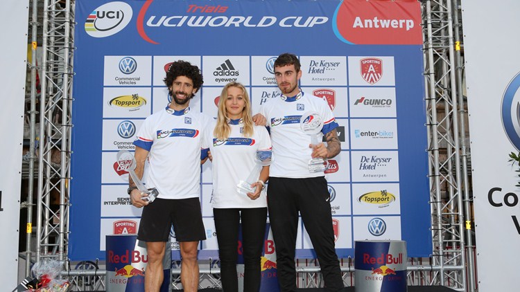 Benito Ros, Tatiana Janiockova y Jack Carthy, los ganadores de la Copa del Mundo 2015 © Marco Patrizi