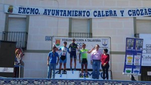 Mario Carrasco, en el escalón más alto tras su victoria en el primer sector © @Valverde_Team