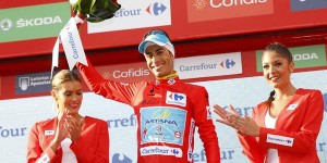 Aru, dorsal 21, de rojo © LV