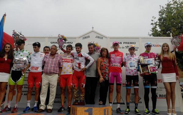 Podio tras la 2ª etapa © Asesores Navarra Team