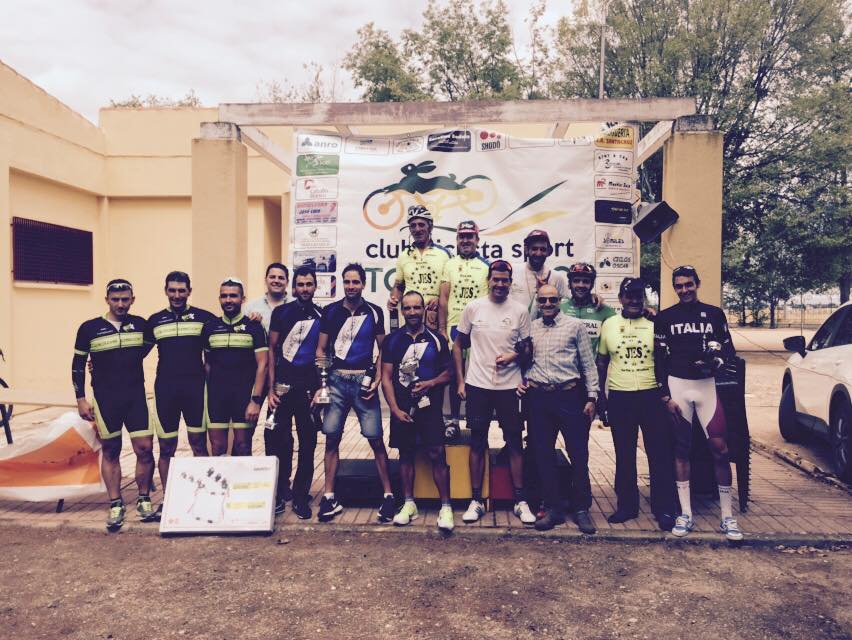 Podio con los ganadores en Tomelloso © CC Sport Tomelloso