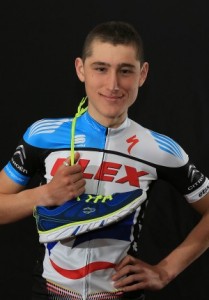 Guillem Cassú cambia de maillot pero no de equipo.