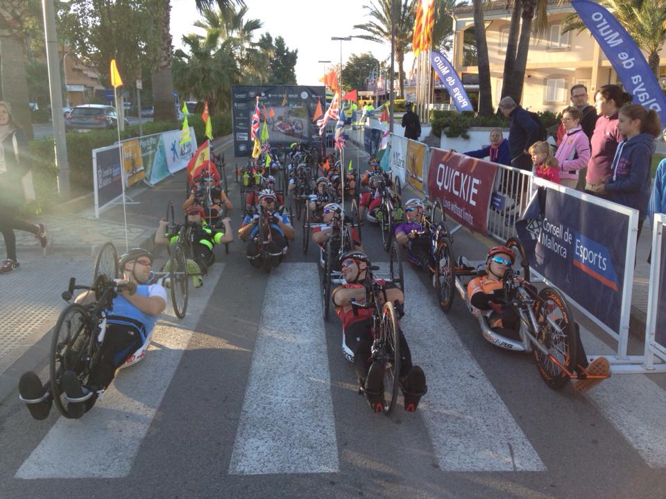 Salida de la 1ª etapa © FB