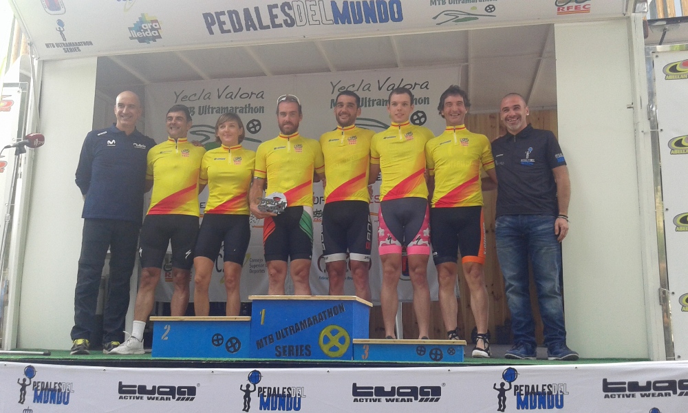 Podio con los vencedores finales del Open Ultramaratón © RFEC