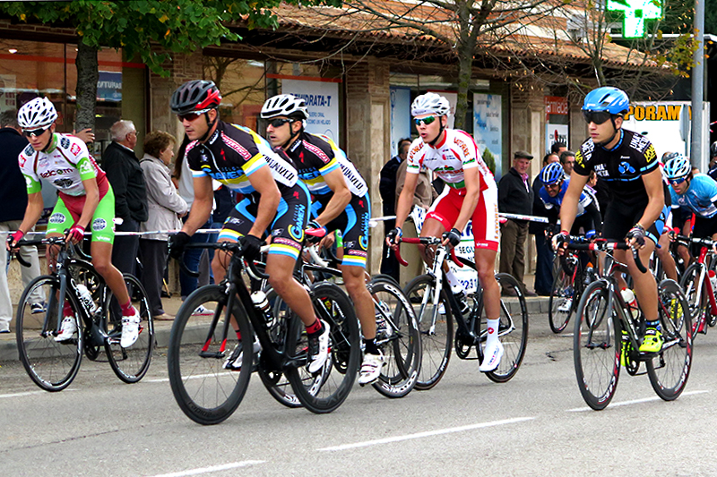 Un pelotón de 34 corredores disputó el Trofeo San Saturio © Lola Gómez