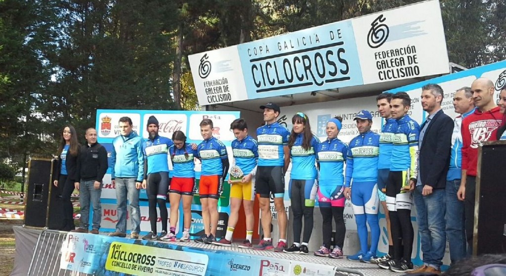 Los líderes de la Copa gallega, en el podio tras la carrera de Viveiro © FGC