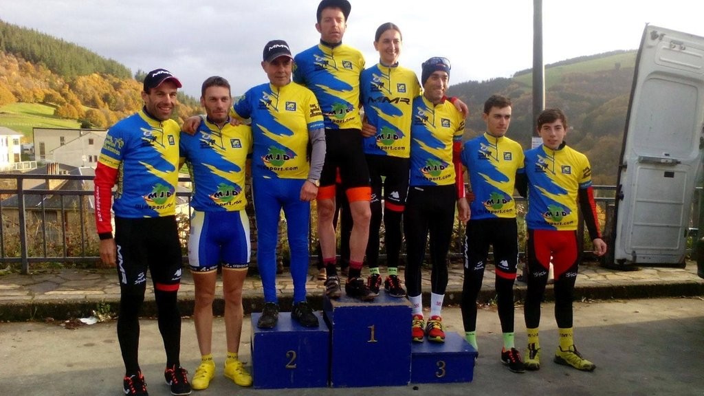 Los líderes de la Copa asturiana de ciclocross tras la carrera de Los Oscos.