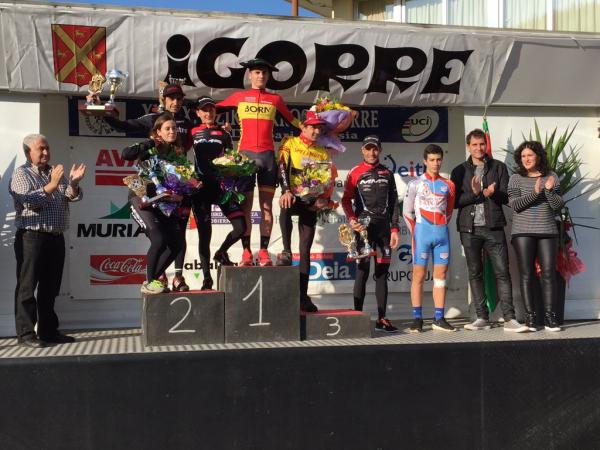 Los mejores subieron al podio en Igorre © RFEC